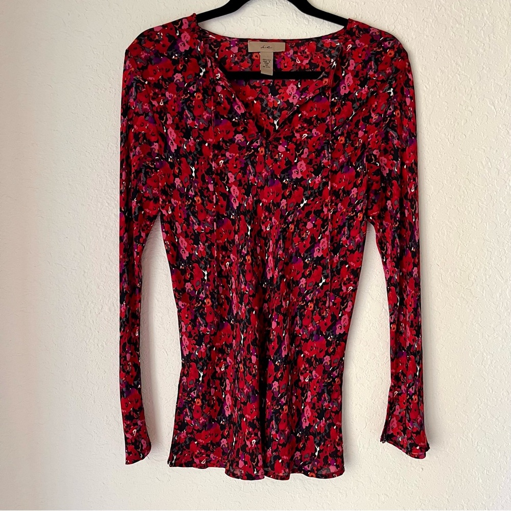 i.e. 100% Silk Y2K V Neck Feminine Ditsy Floral Career Office Top Blouse Party